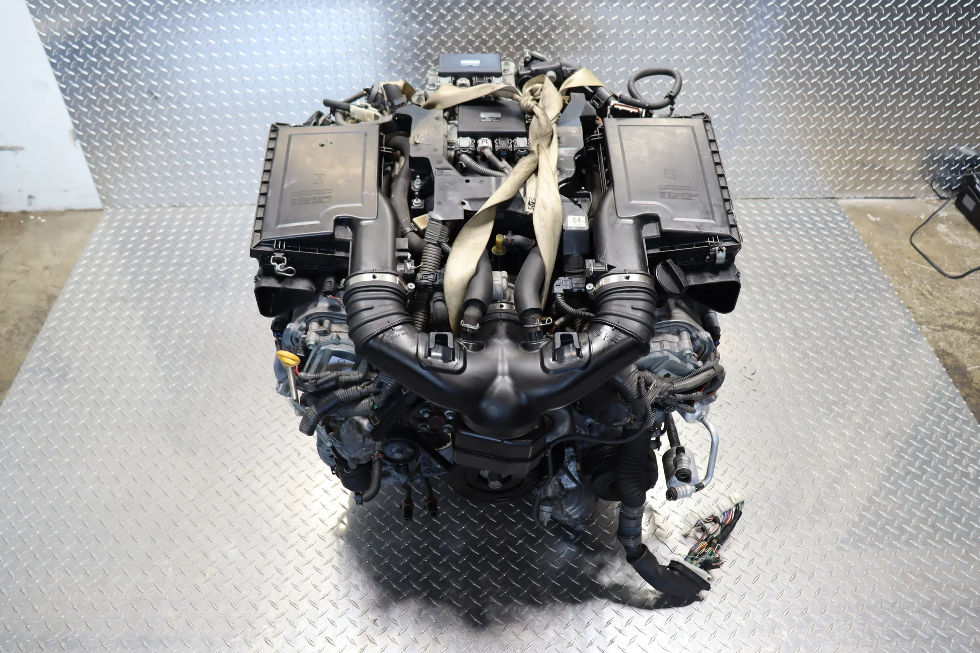 1UR-FE 4.6L Engine
